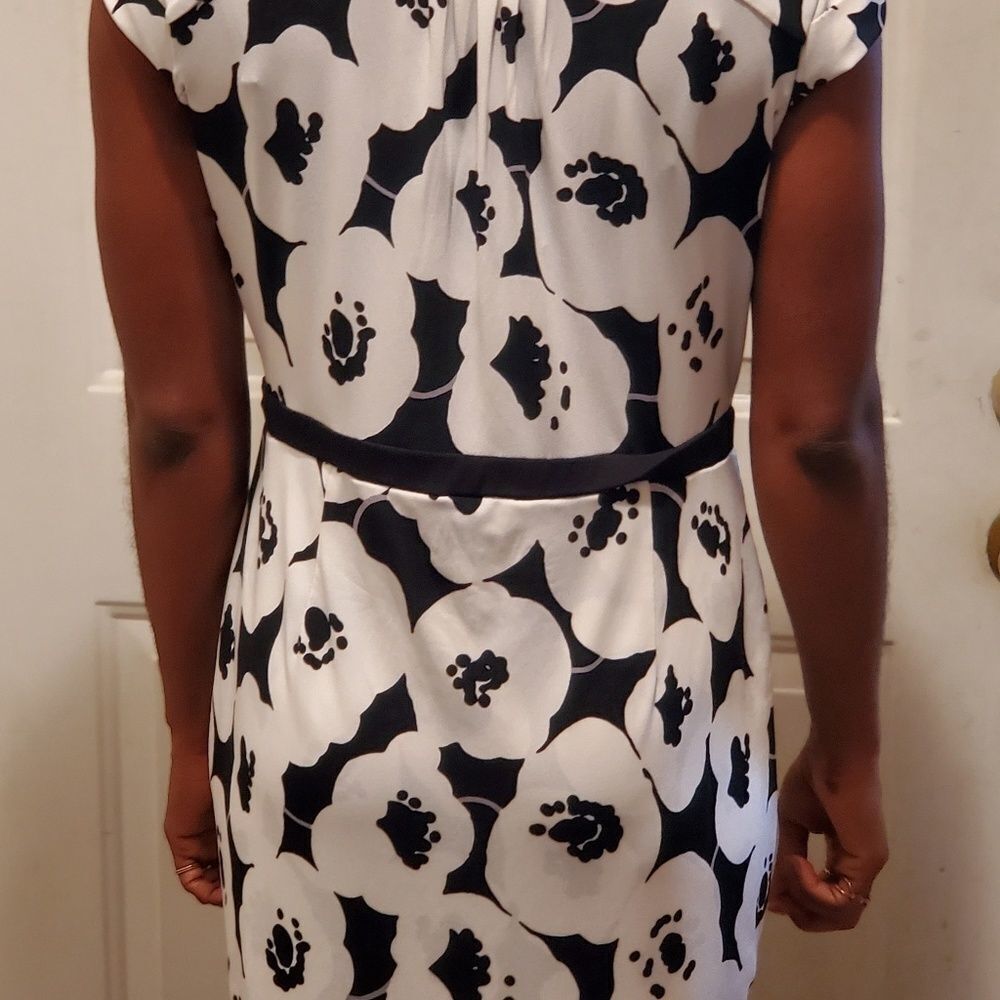 New York & Company black & white faux wrap dress - Picture 5 of 8